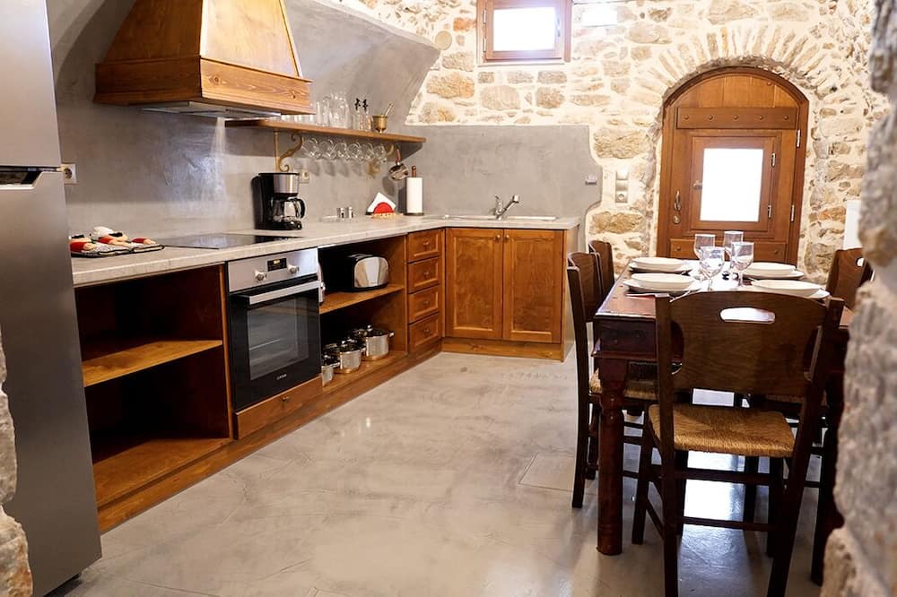 Photo of Kitchen in Agios Georgios Sykousis