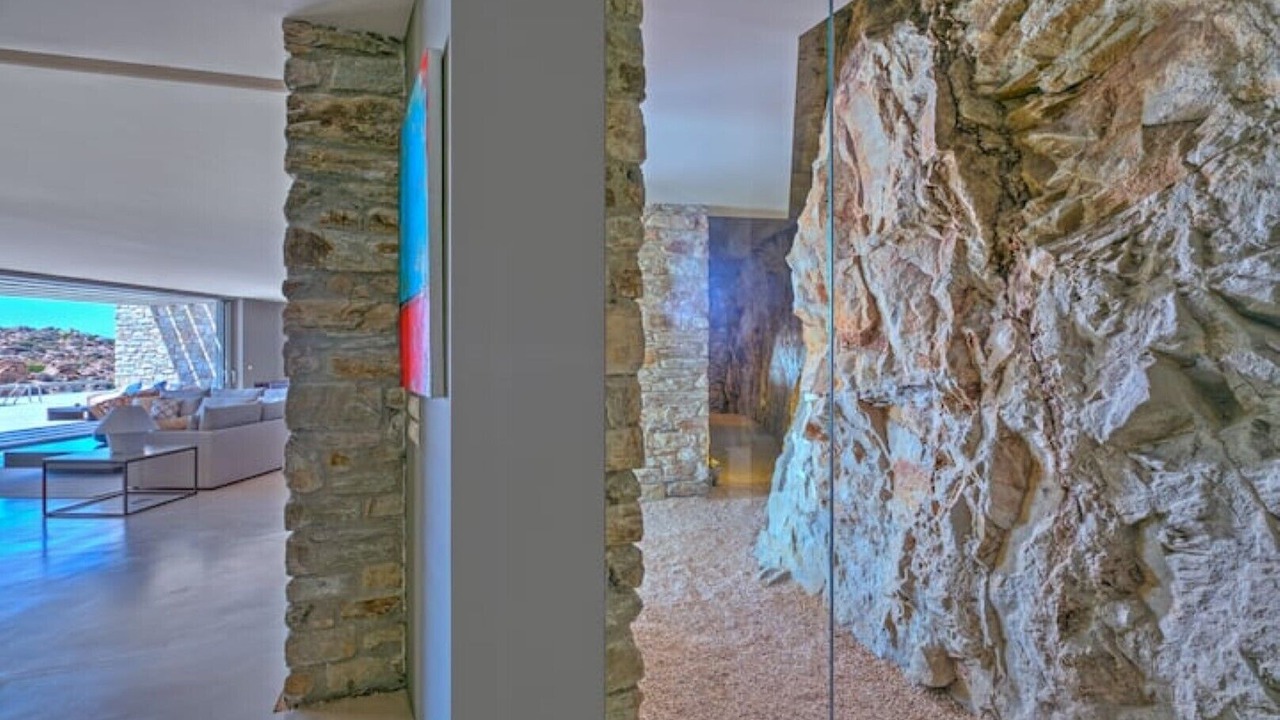 Photo of Others in Milopotas