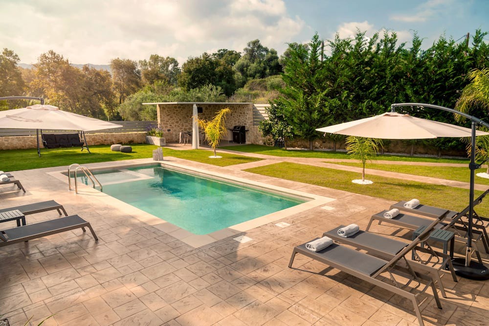 Photo of Outdoor in Perivolia