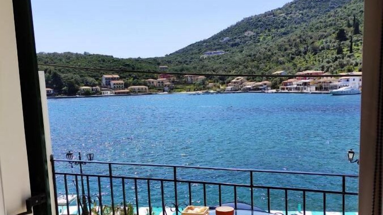 Photo of Patio Balcony in Evgiros
