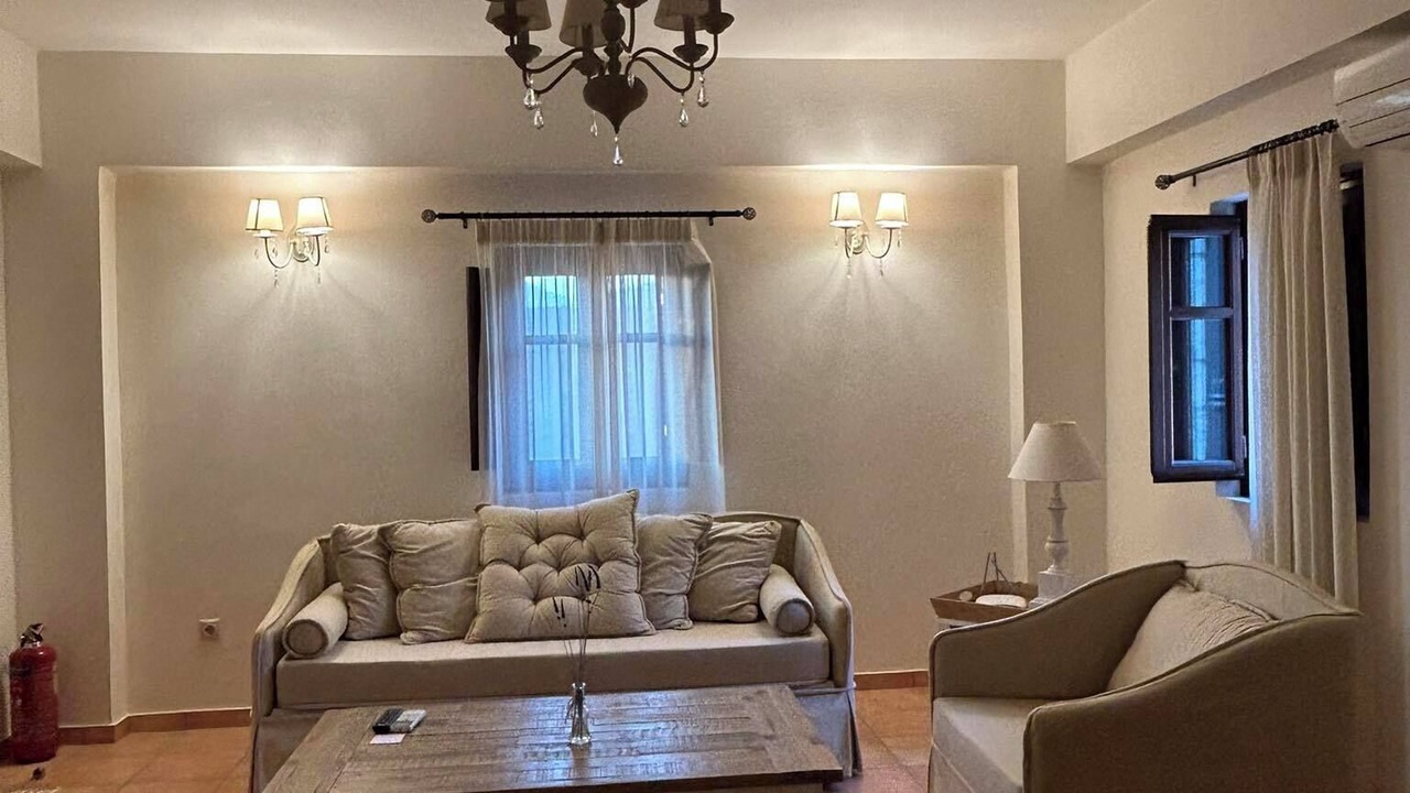 Photo of Others in Omales