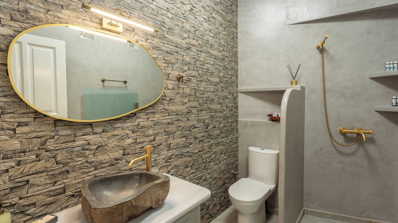 Photo of Bathroom in Skala Eresou