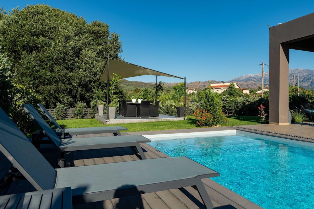 Photo of Outdoor in Alikianos