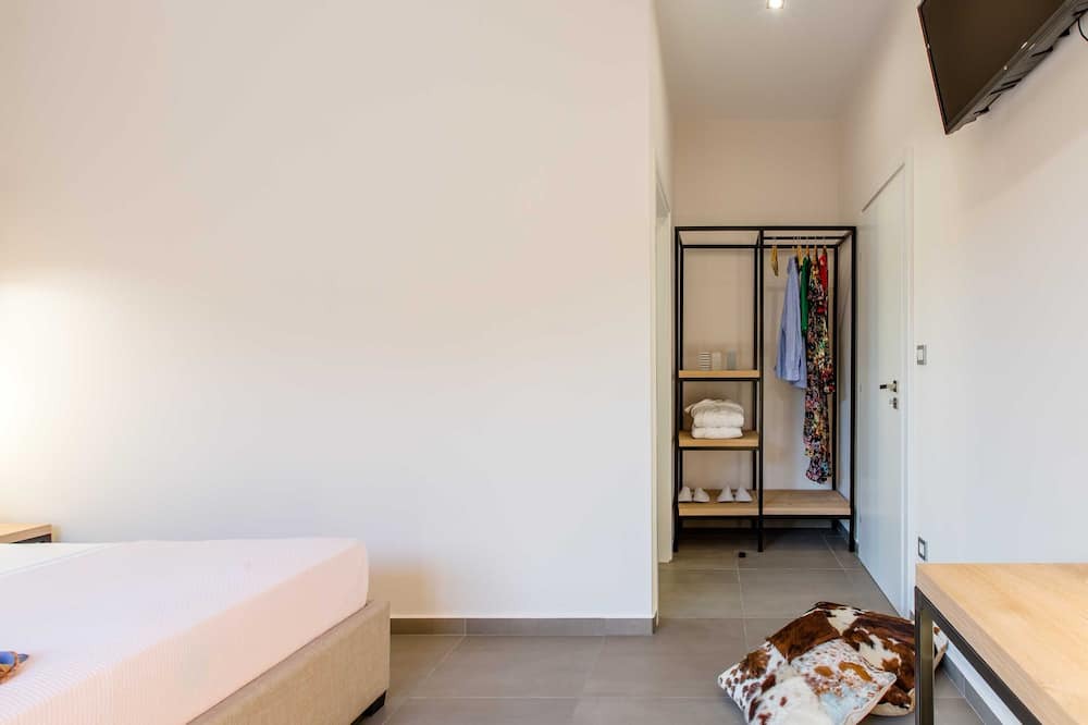 Photo of Bedroom in Alikianos