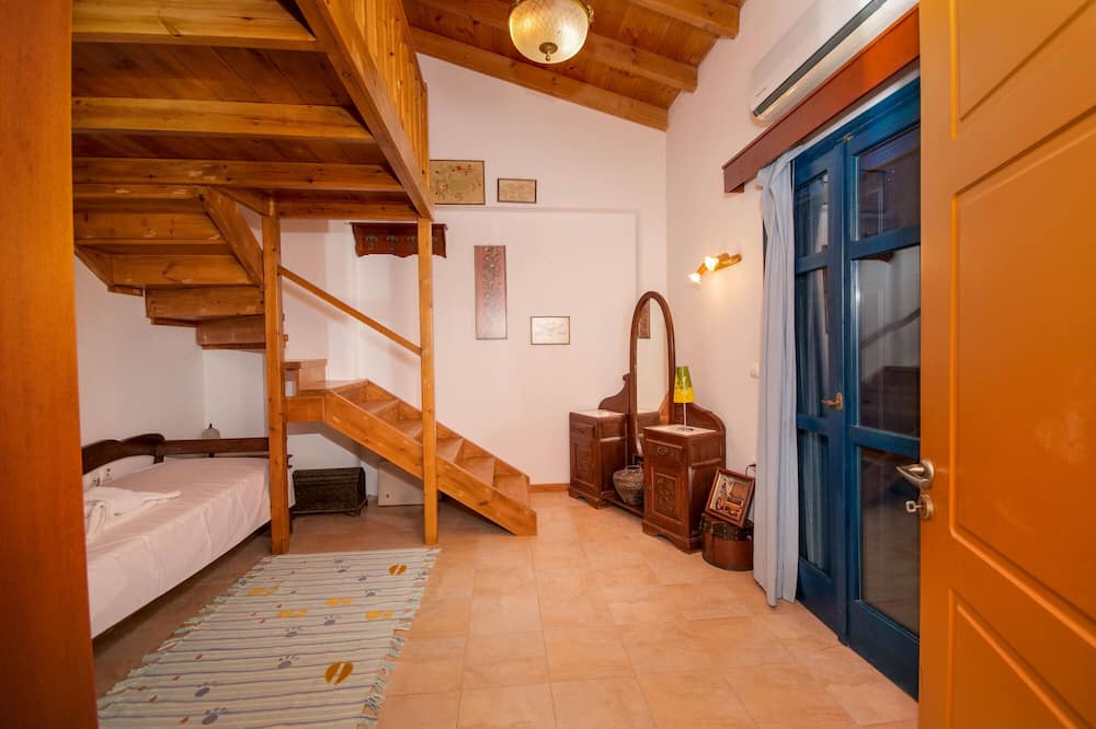 Photo of Bedroom in Tsoutsouros