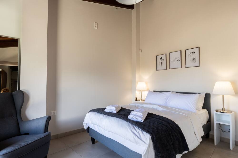 Photo of Bedroom in Avdou