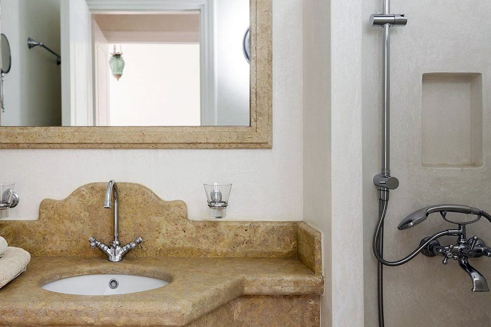 Photo of Bathroom in Bouzaiika