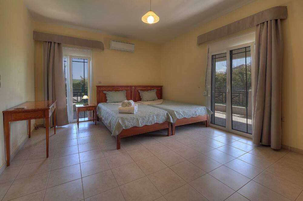 Photo of Bedroom in Prinos
