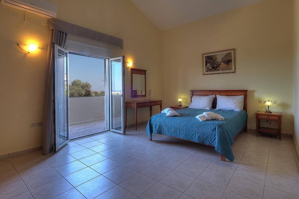 Photo of Bedroom in Prinos