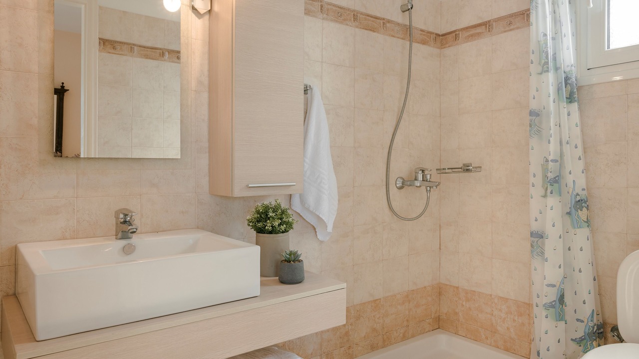 Photo of Bathroom in Kounopetra