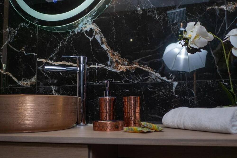 Photo of Bathroom in Old Hersonissos