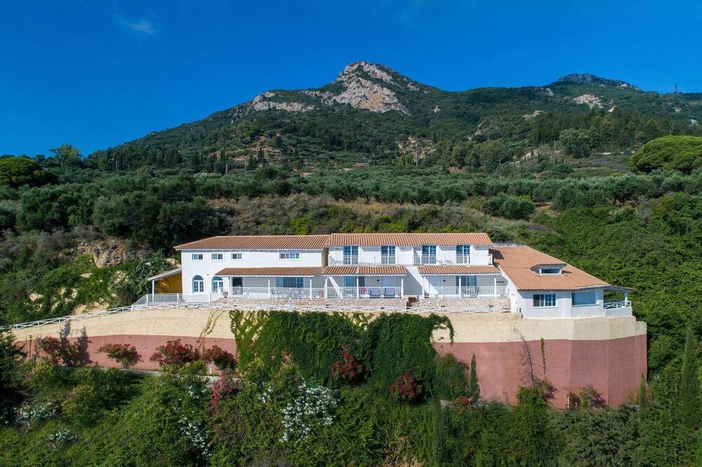 Photo of Outdoor in Xirokastello