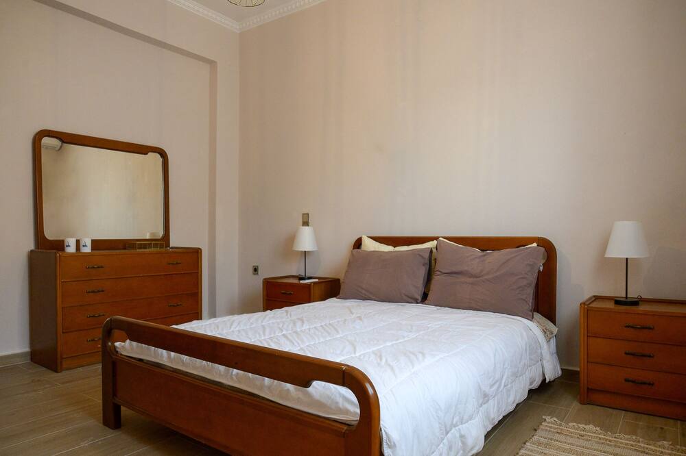 Photo of Bedroom in Minoa Pediada