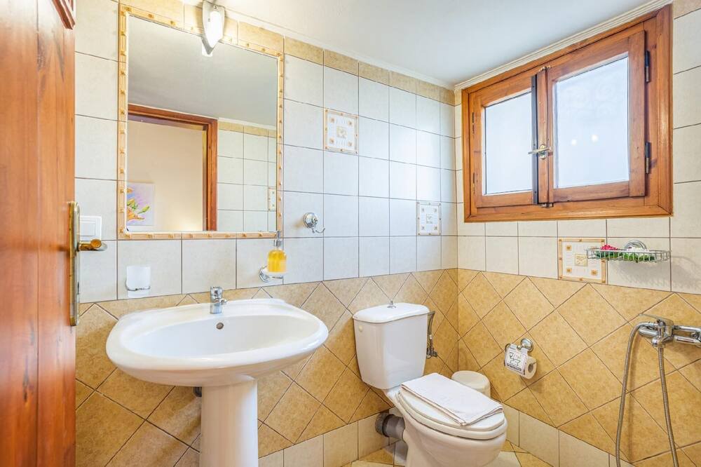 Photo of Bathroom in Platanias