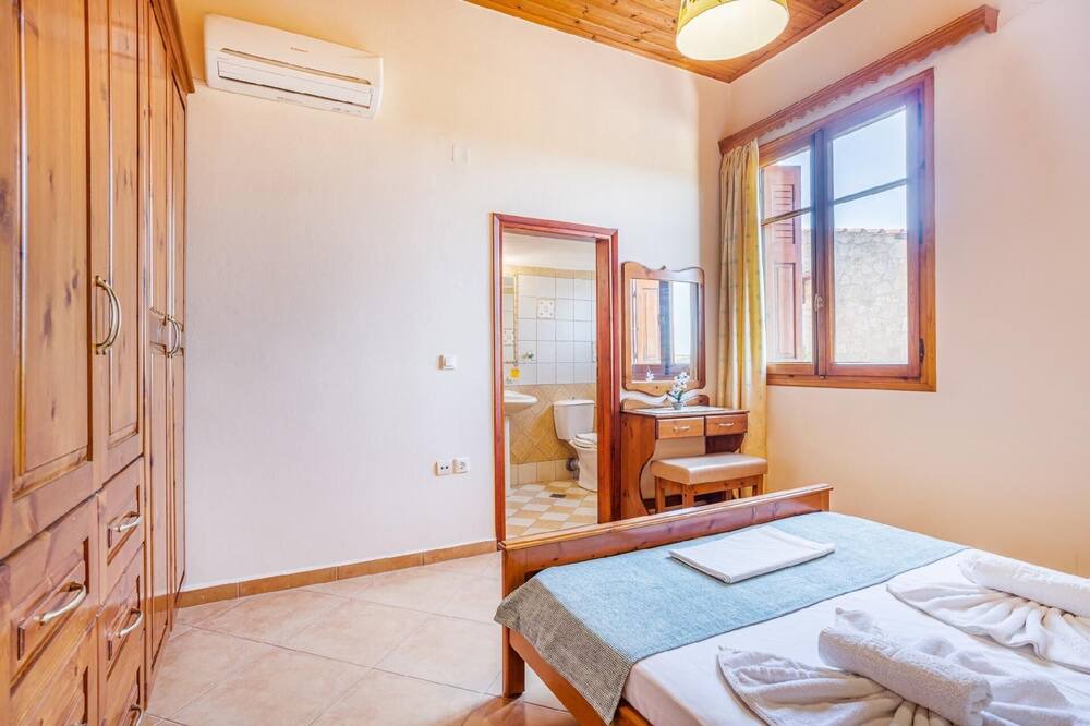 Photo of Bedroom in Platanias