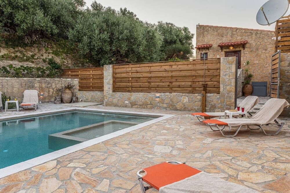Photo of Outdoor in Platanias