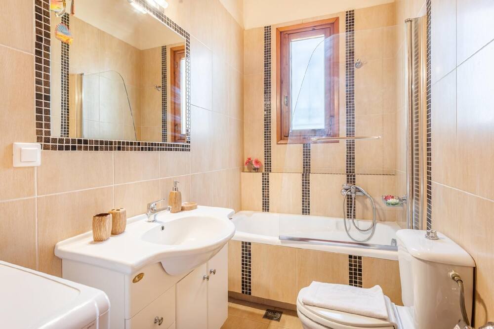 Photo of Bathroom in Platanias