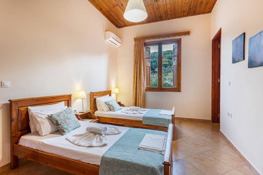 Photo of Bedroom in Platanias