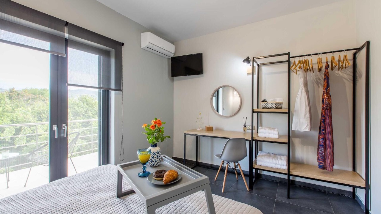 Photo of Bedroom in Alikianos