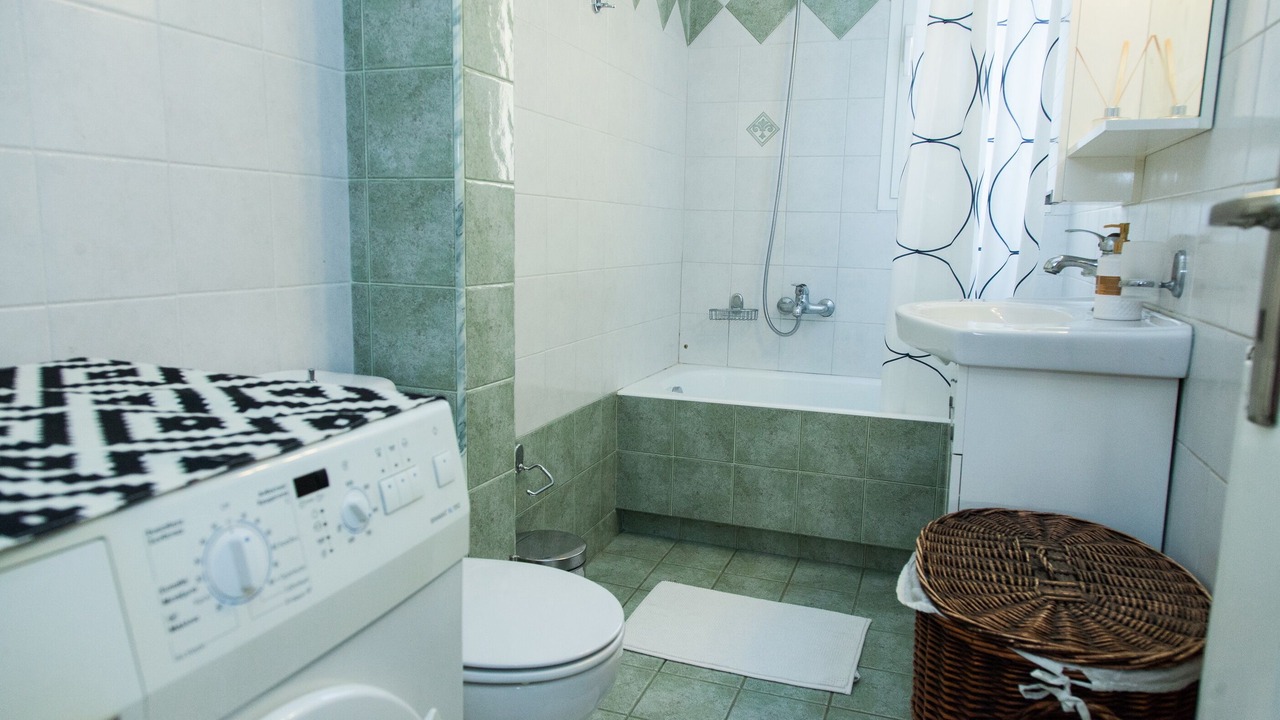 Photo of Bathroom in Peristeri
