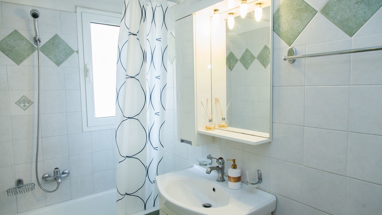 Photo of Bathroom in Peristeri
