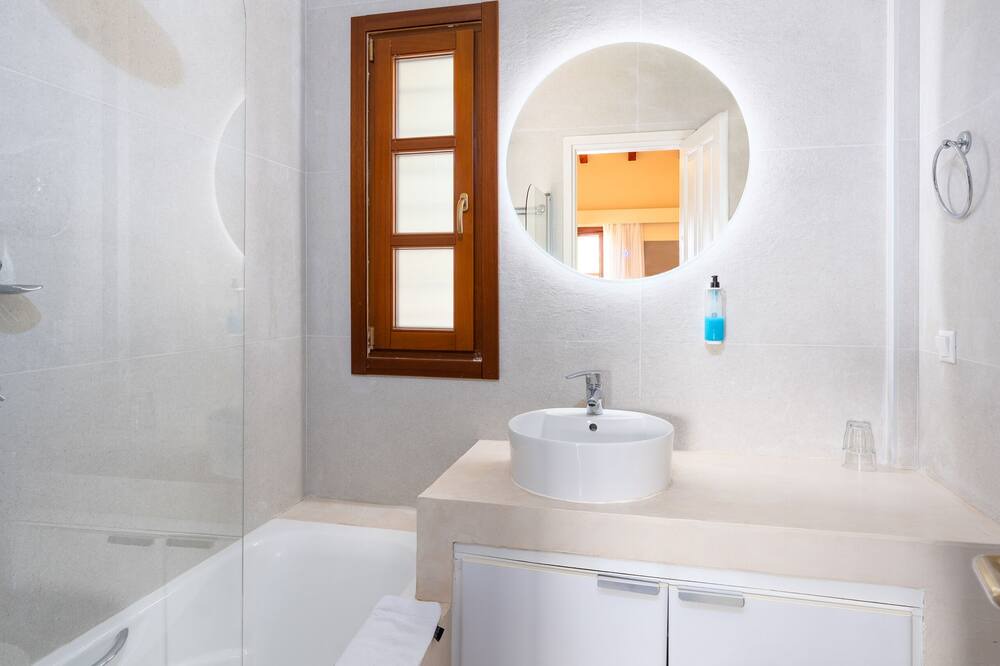 Photo of Bathroom in Limni