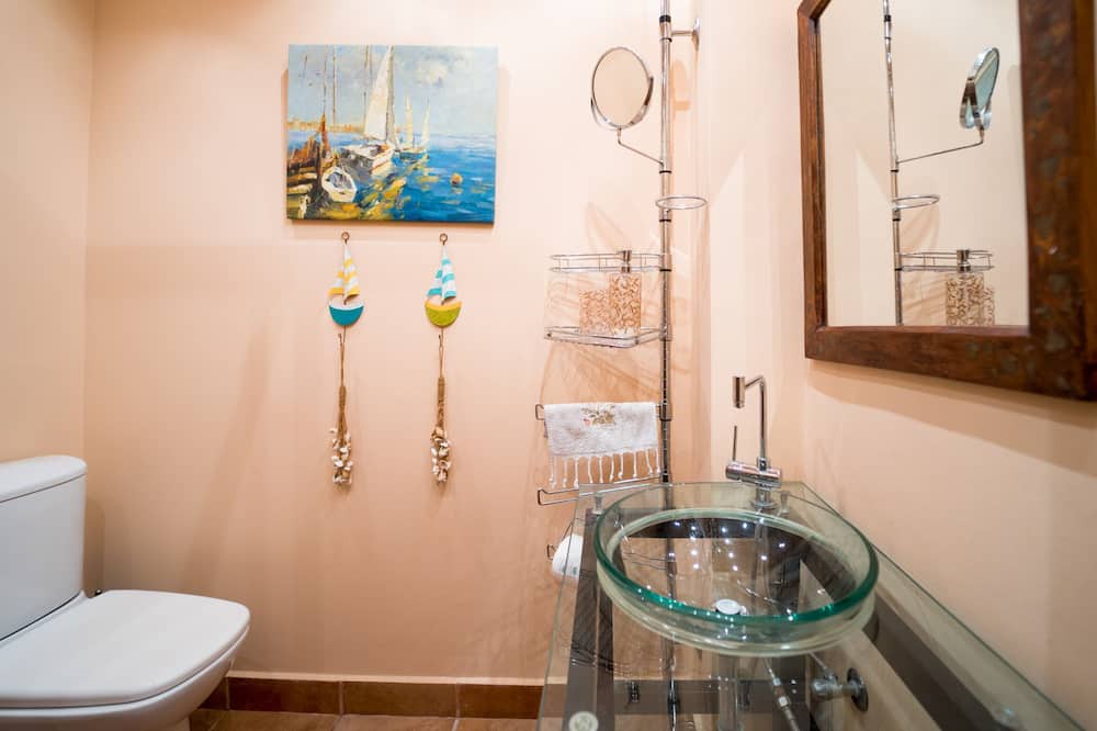 Photo of Bathroom in Kounopetra
