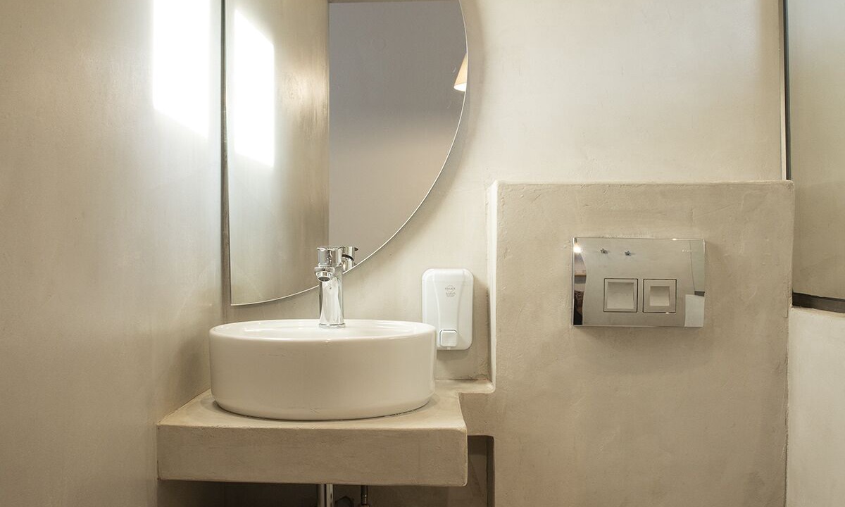 Photo of Bathroom in Paralia Skotinis