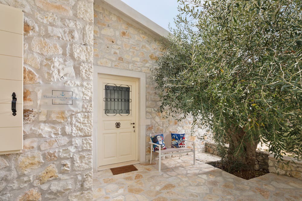 Photo of Others in Gaios