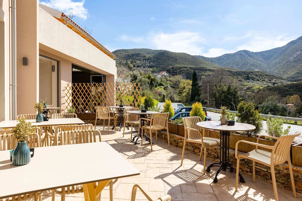 Photo of Outdoor in Artemisia