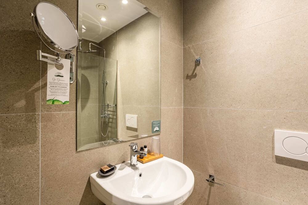 Photo of Bathroom in Artemisia