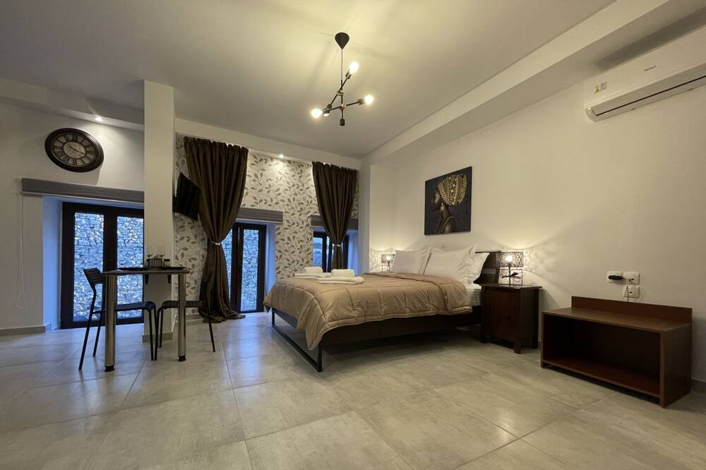 Photo of Bedroom in Ioannina Town Centre