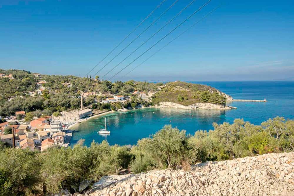 Photo of Bedroom in Longos