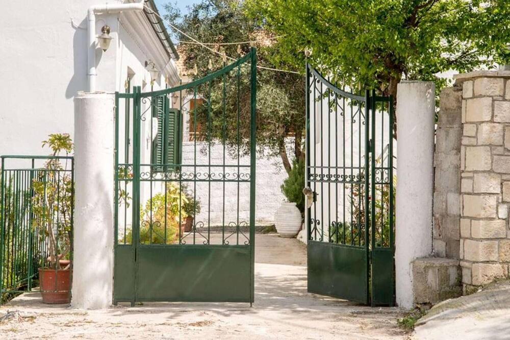 Photo of Others in Longos