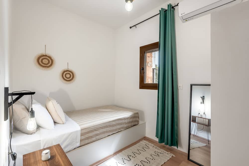 Photo of Bedroom in Megala Chorafia