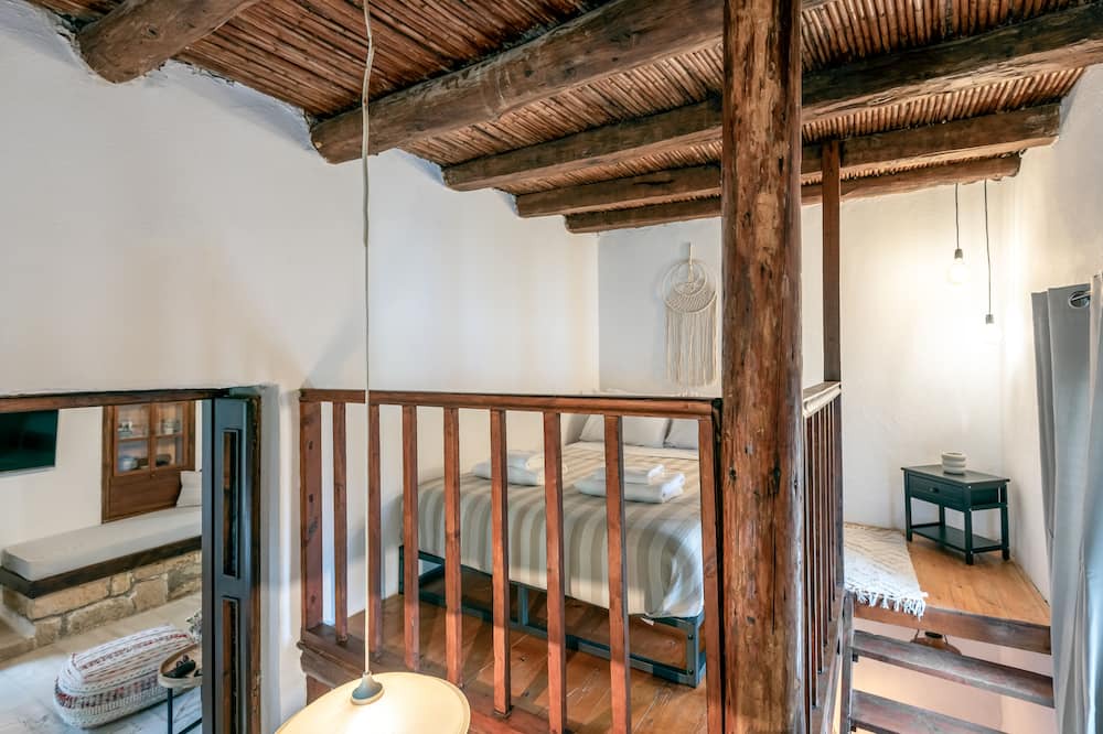 Photo of Bedroom in Megala Chorafia