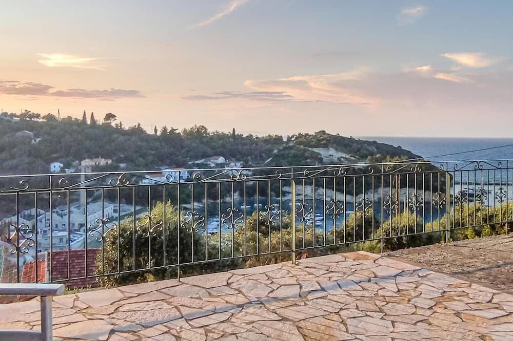 Photo of Bedroom in Longos