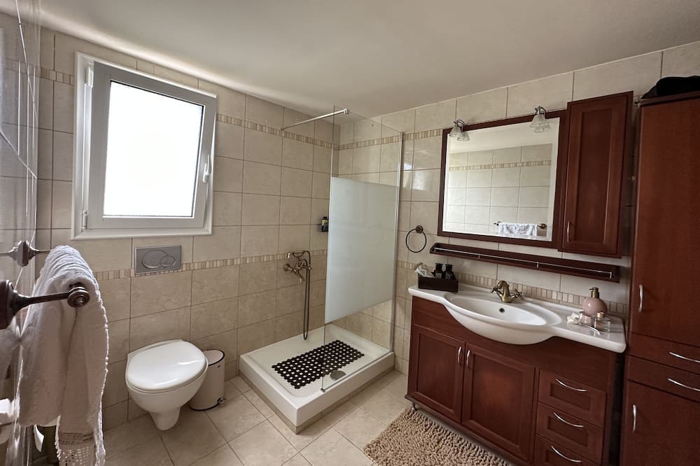 Photo of Bathroom in Sithonia