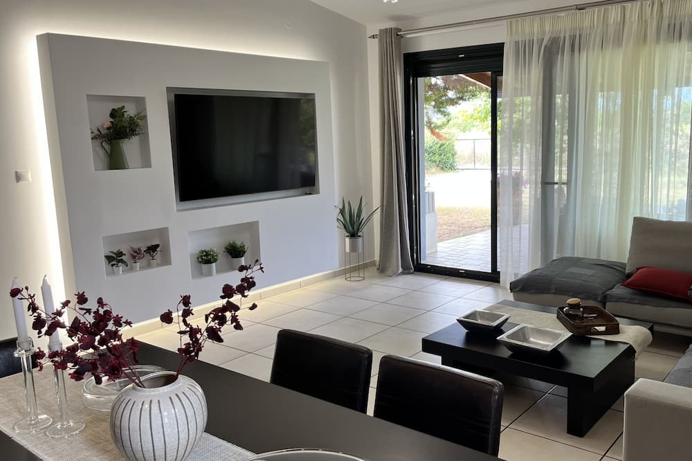 Photo of Livingroom in Katerini