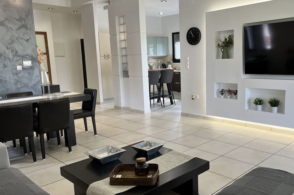 Photo of Livingroom in Katerini