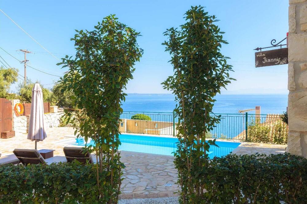 Photo of Outdoor in Xirokastello