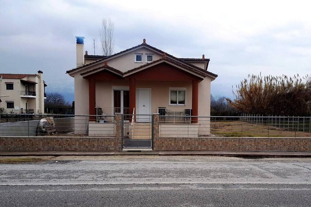 Photo of Outdoor in Mavromati