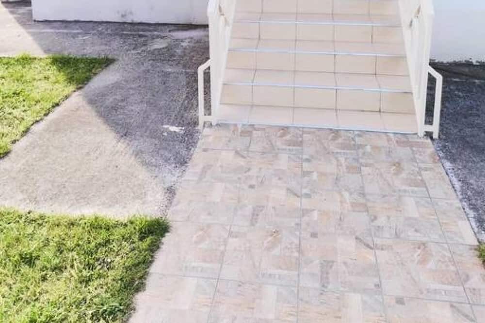 Photo of Outdoor in Mavromati