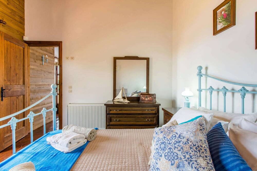 Photo of Bedroom in Megala Chorafia