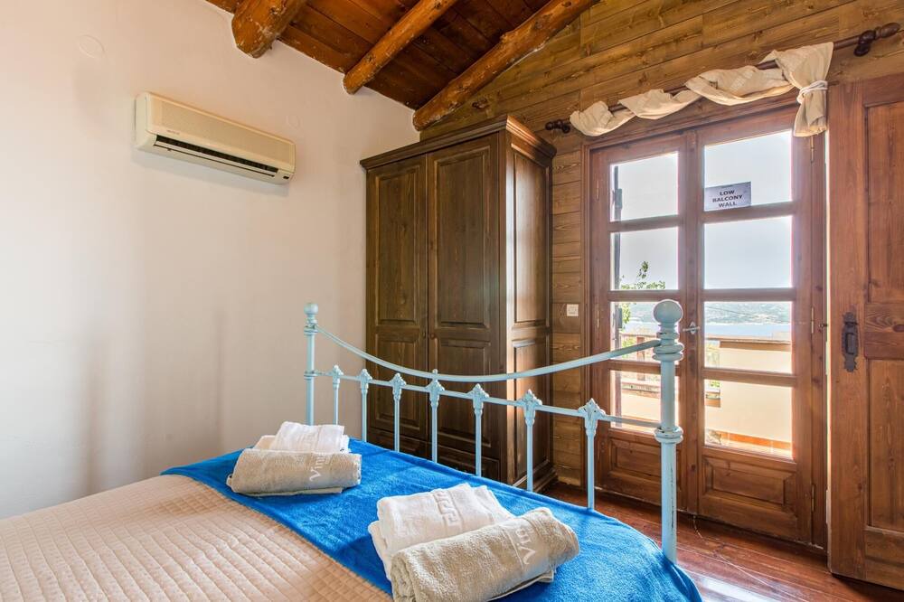 Photo of Bedroom in Megala Chorafia