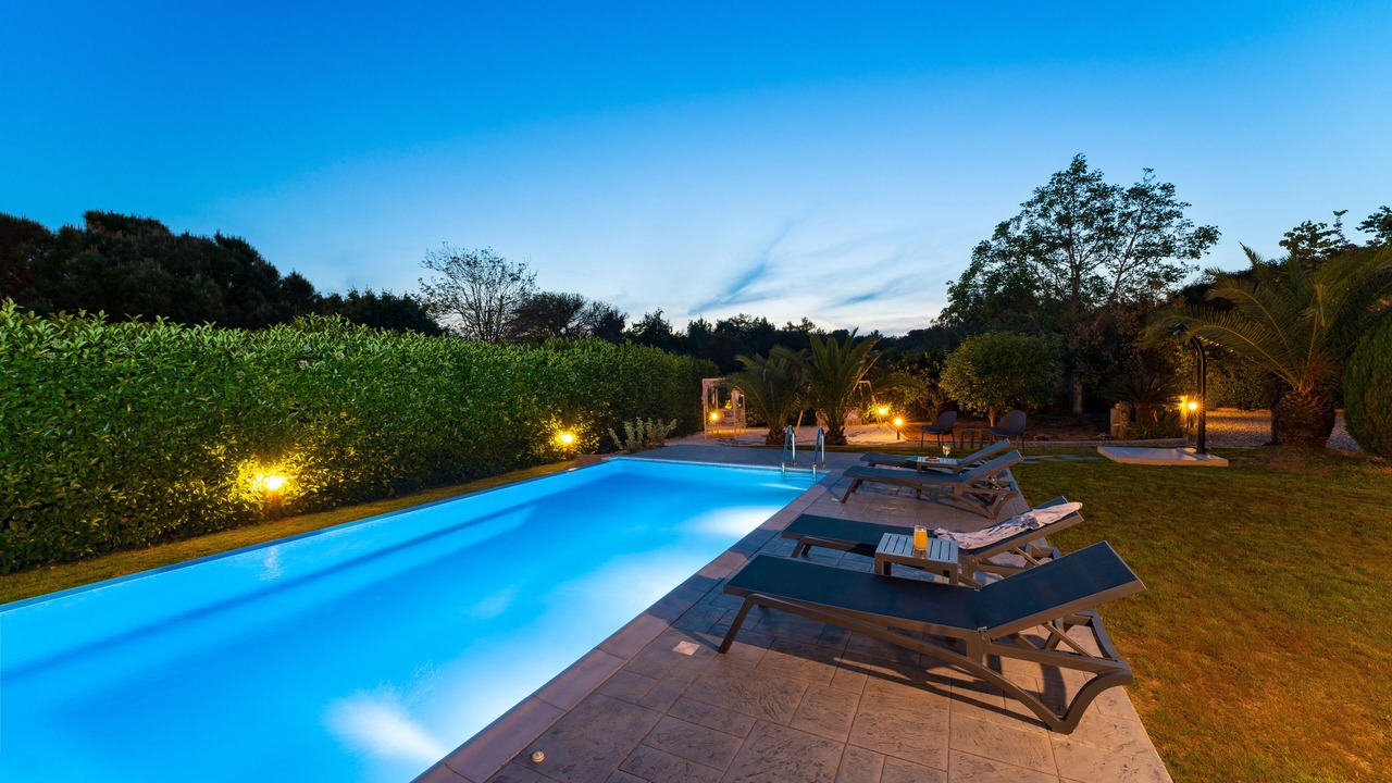 Photo of Outdoor in Ixia