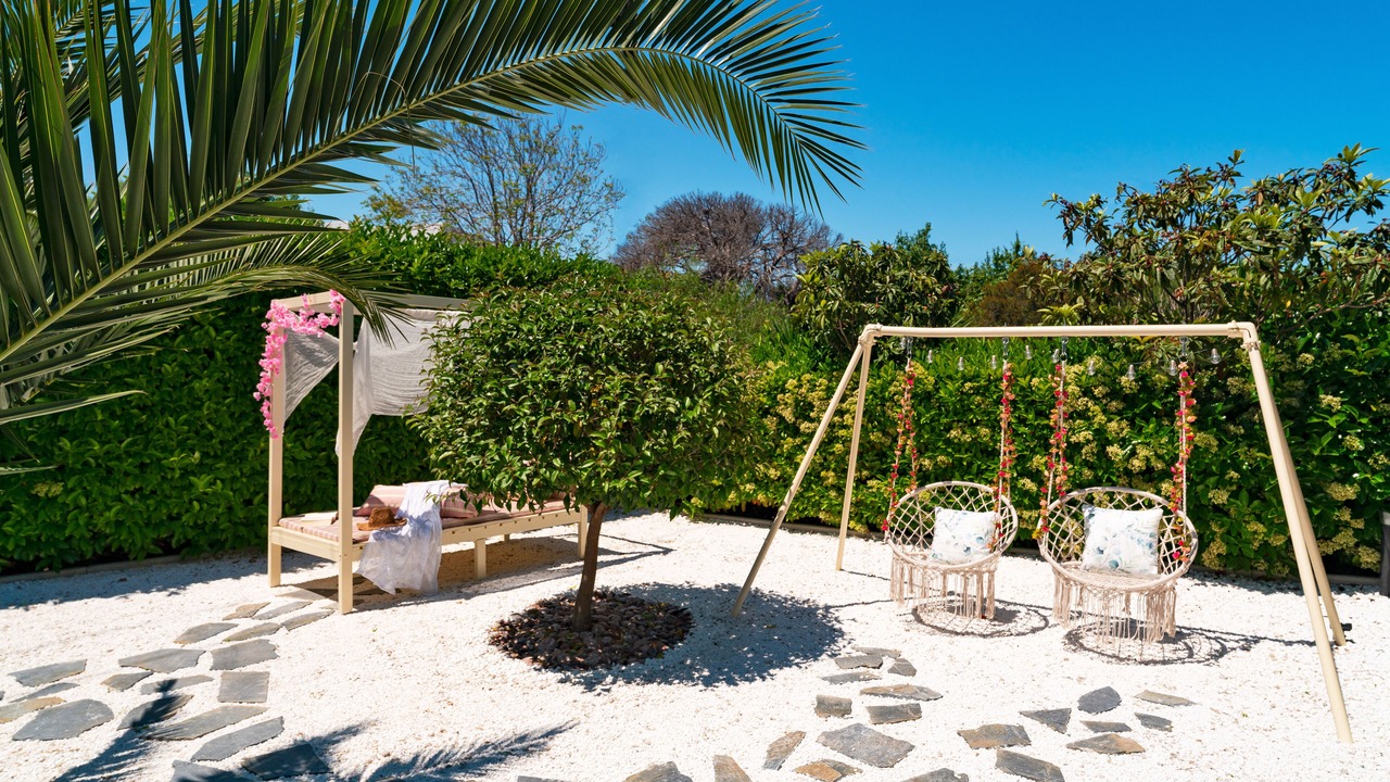 Photo of Outdoor in Ixia