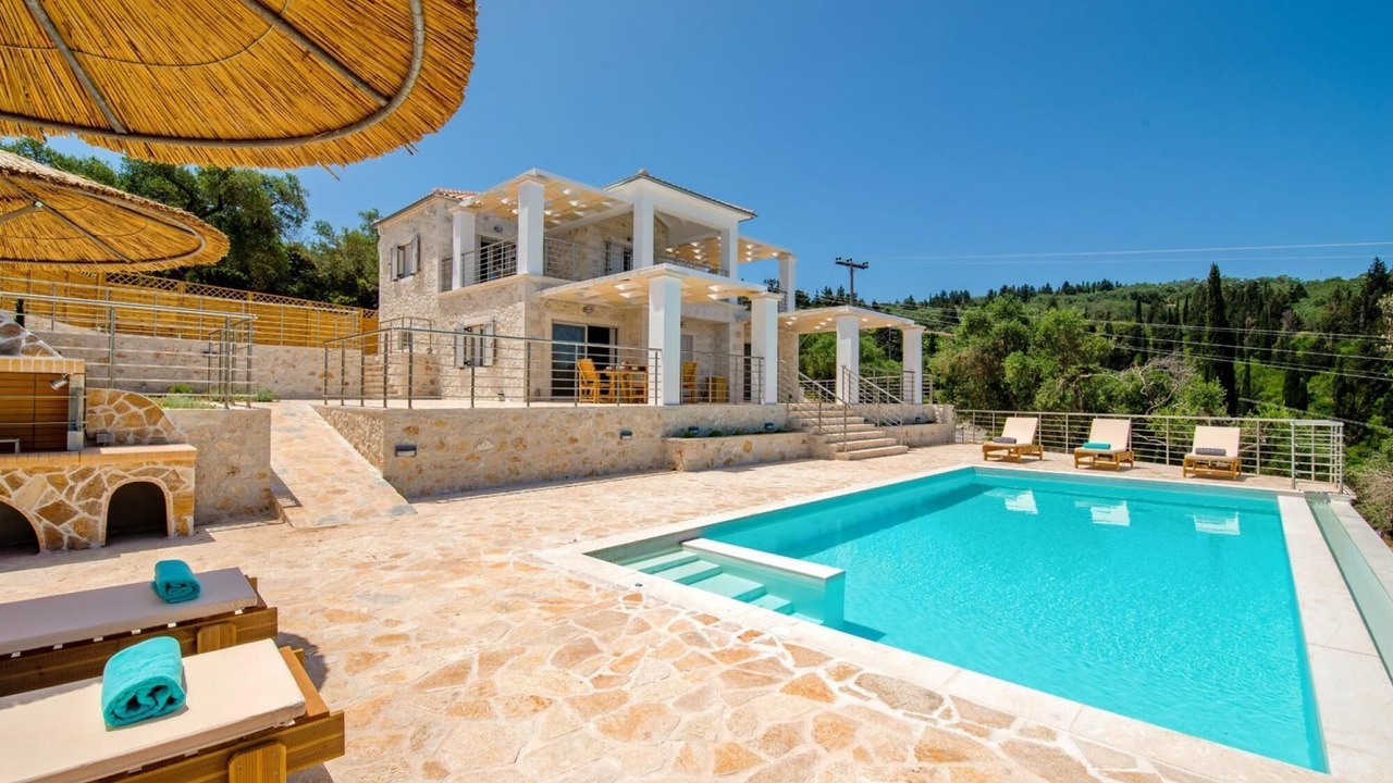 Photo of Others in Paxos