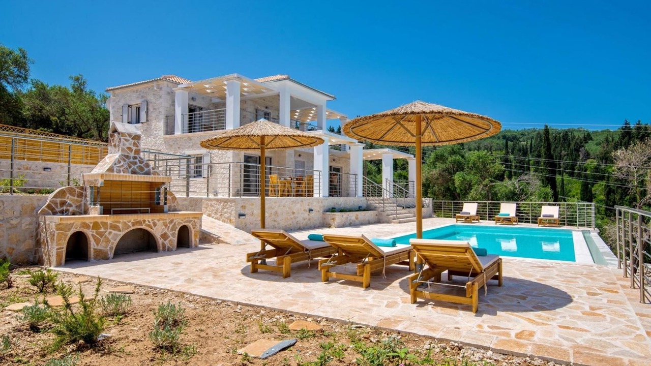 Photo of Others in Paxos