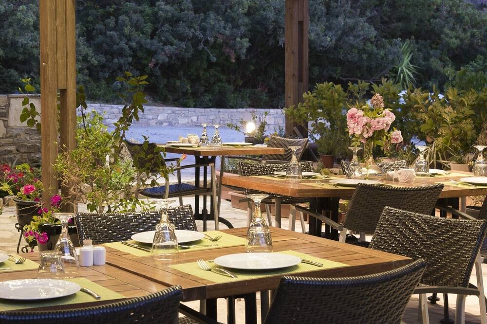 Photo of Outdoor in Istron